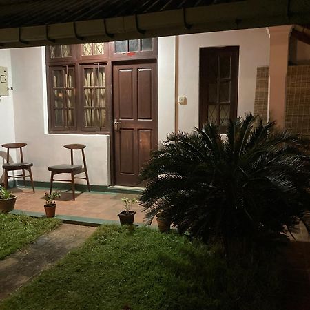 Reverie Hill Bungalow, Kandy Exterior photo