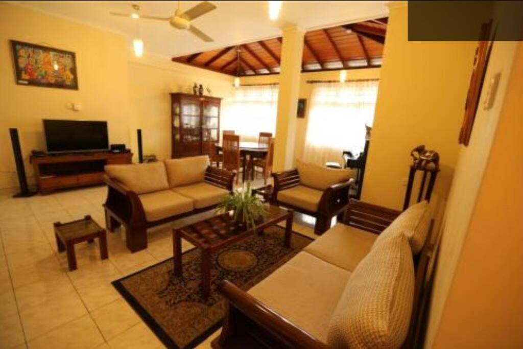 Reverie Hill Bungalow, Kandy Exterior photo
